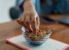 Colesterol: cuáles son los alimentos que los expertos aconsejan consumir entre 20 a 30 gramos todos los días