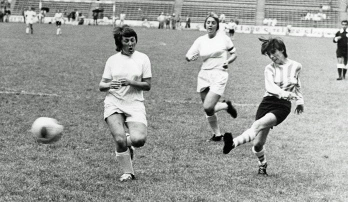 Elba Selba hizo historia frente a Inglaterra (Foto: CC)