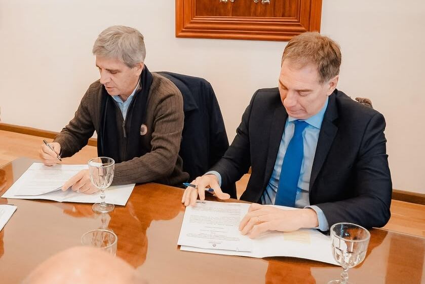 Luis Caputo y Diego Santilli, con sus opiniones en tándem en lo que refiere a alianzas electorales