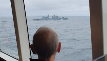 Un ferri se ve obligado a realizar una maniobra evasiva para no chocar con un buque de guerra ruso en aguas danesas