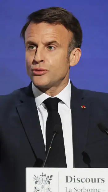 Macron vuelve a la Sorbona