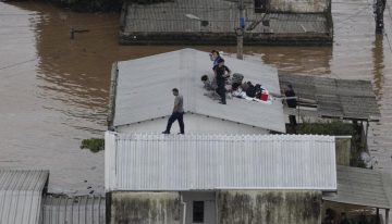Los muertos por el temporal en Brasil se elevan a 56 y los desaparecidos a 74