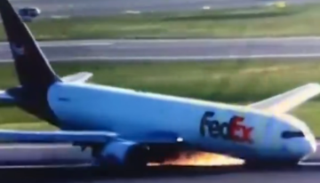 Un avión de Boeing pierde su tren delantero cuando iba a aterrizar en el aeropuerto de Estambul