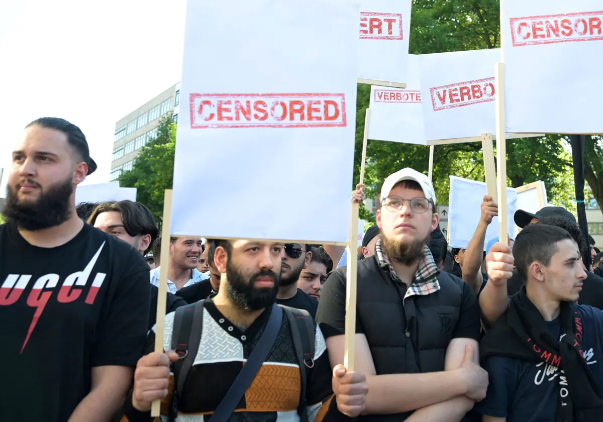 El grupo que defiende la creación de un califato en Alemania vuelve a manifestarse en Hamburgo