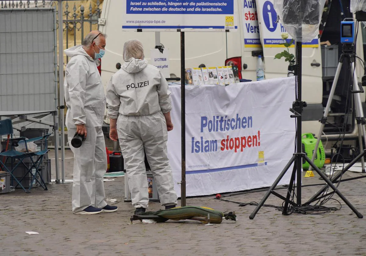 Muere el policía acuchillado en un ataque contra un activista antiislámico en Alemania