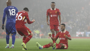 Liverpool cerró el «Boxing Day» con remontada ante Leicester y amplió su liderato en la Premier