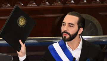 Bukele tendrá su propia Constitución hecha a la medida