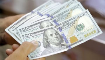 Economistas creen que el dólar se mantendrá en 1.000 pesos