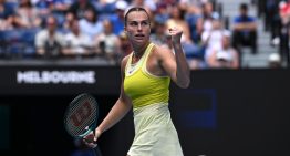 Aryna Sabalenka se mantuvo firme en su camino al tricampeonato en Australia