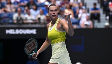 Aryna Sabalenka se mantuvo firme en su camino al tricampeonato en Australia