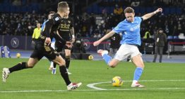 Napoli venció a Hellas Verona y sigue en la cima de la Serie A