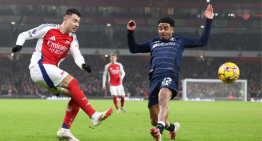 Arsenal empató ante Aston Villa y se alejó del primer lugar de la Premier League