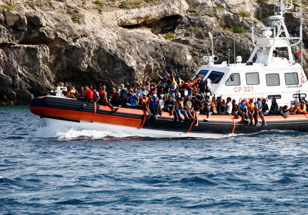 El Gobierno de Meloni evitó que 200.000 inmigrantes cruzaran el Mediterráneo desde su llegada al poder