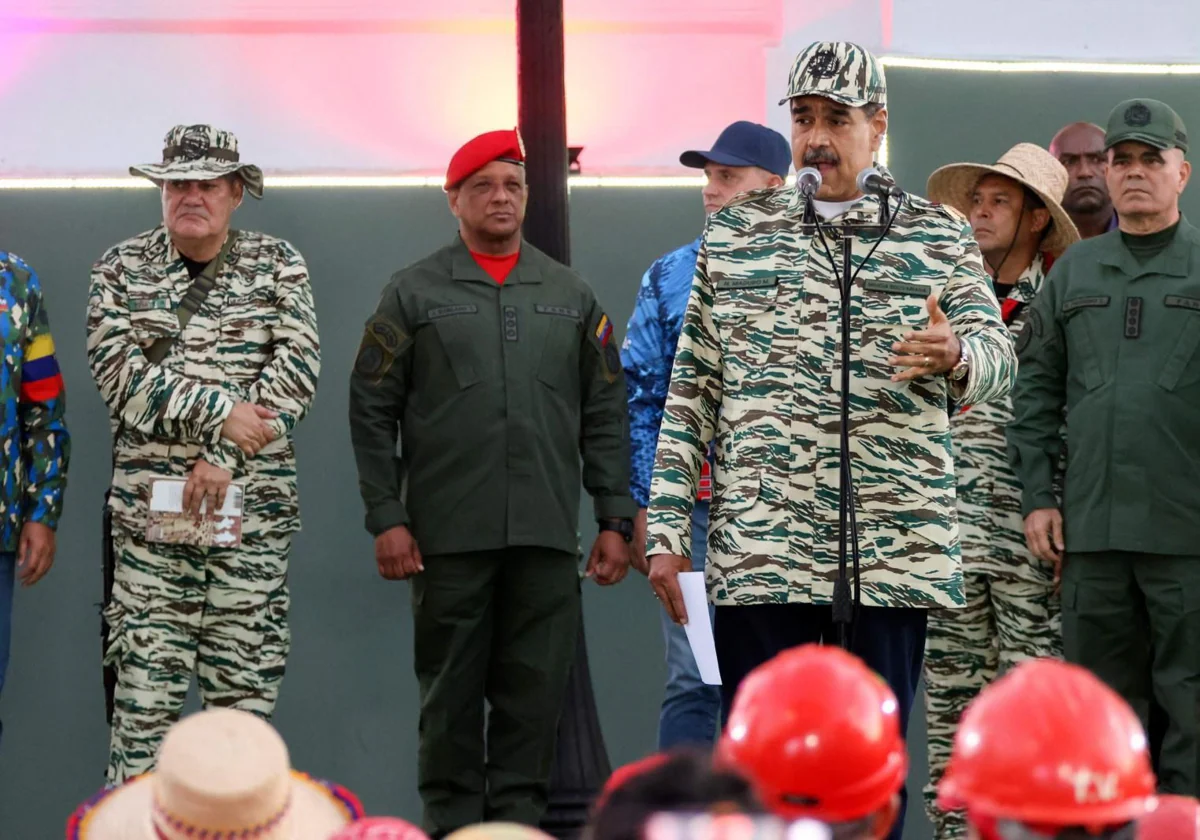 Maduro, con traje de campaña, está armando a sus seguidores para blindar su investidura presidencial