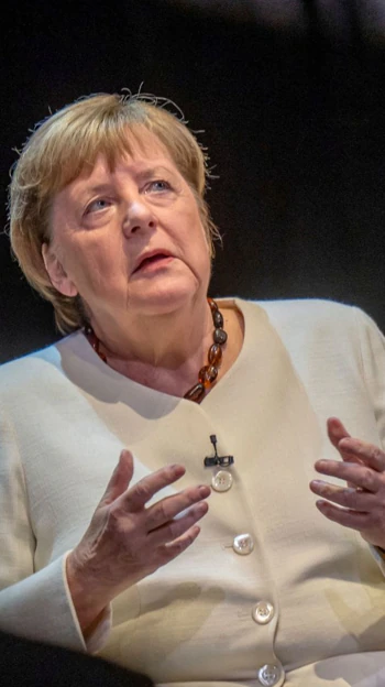 Merkel durante la presentación de su libro