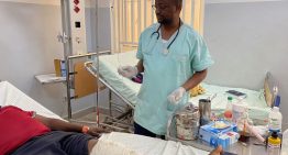 Freddy Zihindula, médico en el Congo: «Bukavu corre el riesgo de convertirse en un campo de exterminio»