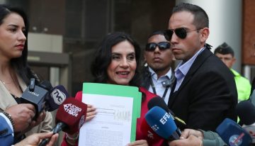 Un juez suspende los derechos políticos durante dos años a la vicepresidenta de Ecuador