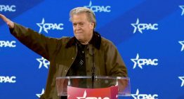 Bannon, el ideólogo de Trump, ensalza a Vox y ataca al Frente Nacional francés