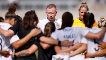 Liga Femenina de EE.UU. acordó millonario pago a futbolistas que sufrieron abusos