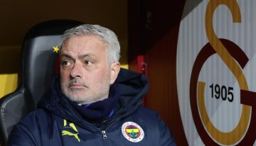 Galatasaray provocó a Mourinho y lo acusó de racismo: Que siga llorando