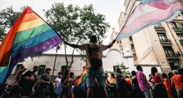 Chile y otros países se suman a marcha LGBTI+ y antifascista contra Milei