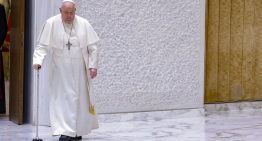 Vaticano: Hablar sobre una renuncia del papa es especulación inútil