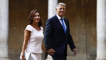 El presidente rumano Iohannis dimite tras la cancelación de las elecciones