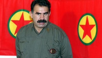 El líder kurdo Öcalan llama a disolver el PKK tras 40 años de lucha contra Turquía