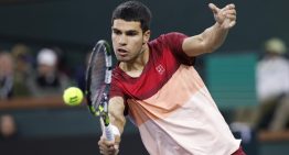 Carlos Alcaraz tumbó a Francisco Cerúndolo y avanzó a semifinales en Indian Wells