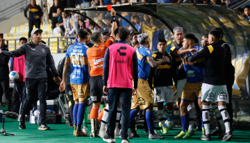 [VIDEO] Jugadores de Coquimbo Unido y Everton protagonizaron pelea que acabó con expulsados