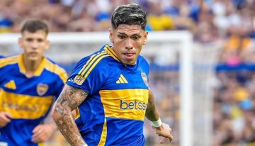 Carlos Palacios fue clave para dejar como líder a Boca Juniors