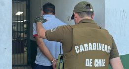 Dos detenidos por venta de drogas en automóvil en el centro de Santiago