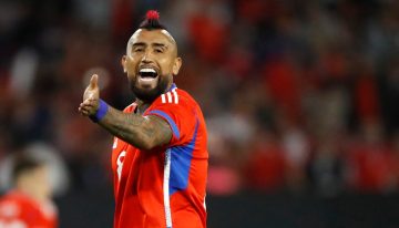 Prensa paraguaya calentó duelo ante Chile con Arturo Vidal como foco