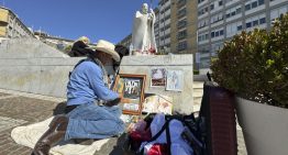 El papa continúa estable y sin nuevas crisis respiratorias