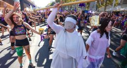 Santiago: Mujeres se toman la Alameda en conmemoración del 8M