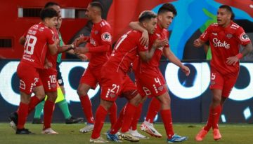 Lorenzo Reyes salvó a Ñublense con su gol en el último suspiro ante la UC