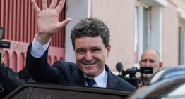 El proeuropeo Nicusor Dan gana las elecciones en Rumanía, según los sondeos a pie de urna