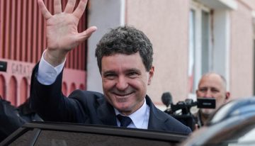 El proeuropeo Nicusor Dan gana las elecciones en Rumanía, según los sondeos a pie de urna