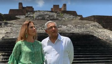 La esposa de López Obrador pide información para residir en España por motivos académicos
