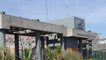 Universidad de Antofagasta fue evacuada por ingreso de delincuentes