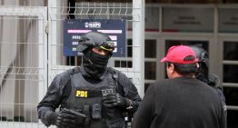 Hasta $900 mil: Detienen a funcionarios de Maipú por vender licencias de conducir