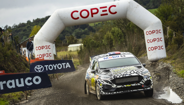Jorge Martínez y Patricio Muñoz cerraron con triunfo la segunda etapa del Rally Mobil en Chiloé