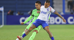 Nacional de Eduardo Vargas se despidió con un triunfo ante Atlético Nacional de la Libertadores