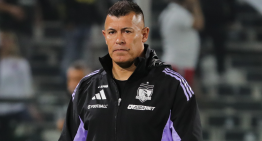 El motivo por el que Colo Colo «tuvo que terminar ratificando» a Almirón