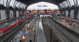 Mujer apuñaló a 17 personas en estación de trenes de Hamburgo