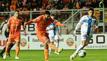 Cobreloa empató en la agonía ante Santa Cruz y le perdió pisada a los líderes en el Ascenso