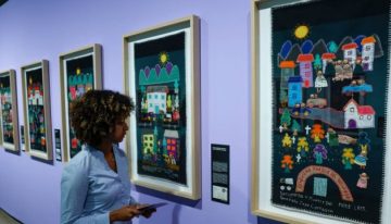 Expo de arpilleras recuerda en España la represión de la dictadura de Pinochet