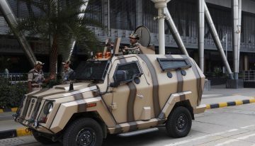 India culpa a Pakistán del ataque con drones en un aeropuerto de Cachemira