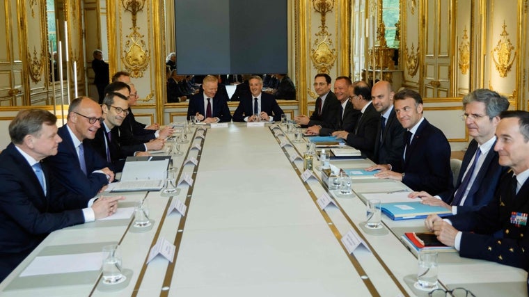 Merz y Macron, reunidos en el Elíseo