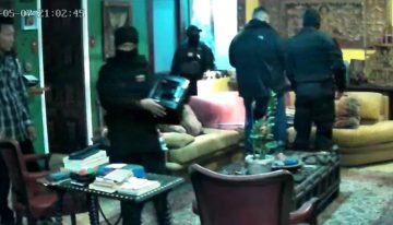 Agentes chavistas allanan la vivienda de una de los opositores liberados de la Embajada argentina en Caracas